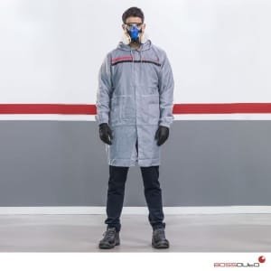Bata 3/4 de poliéster con capucha